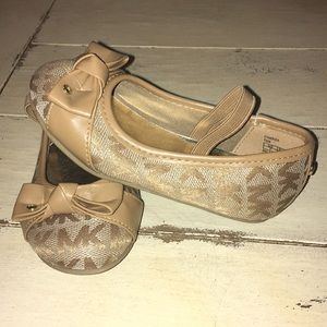 😍😍 MK Shoes 😍😍